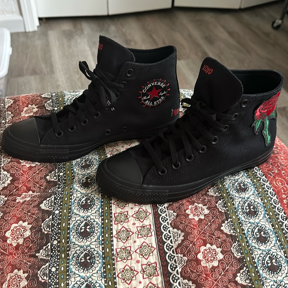 Converse Chuck Taylor All Star Hi Top Rose Patch Sneaker